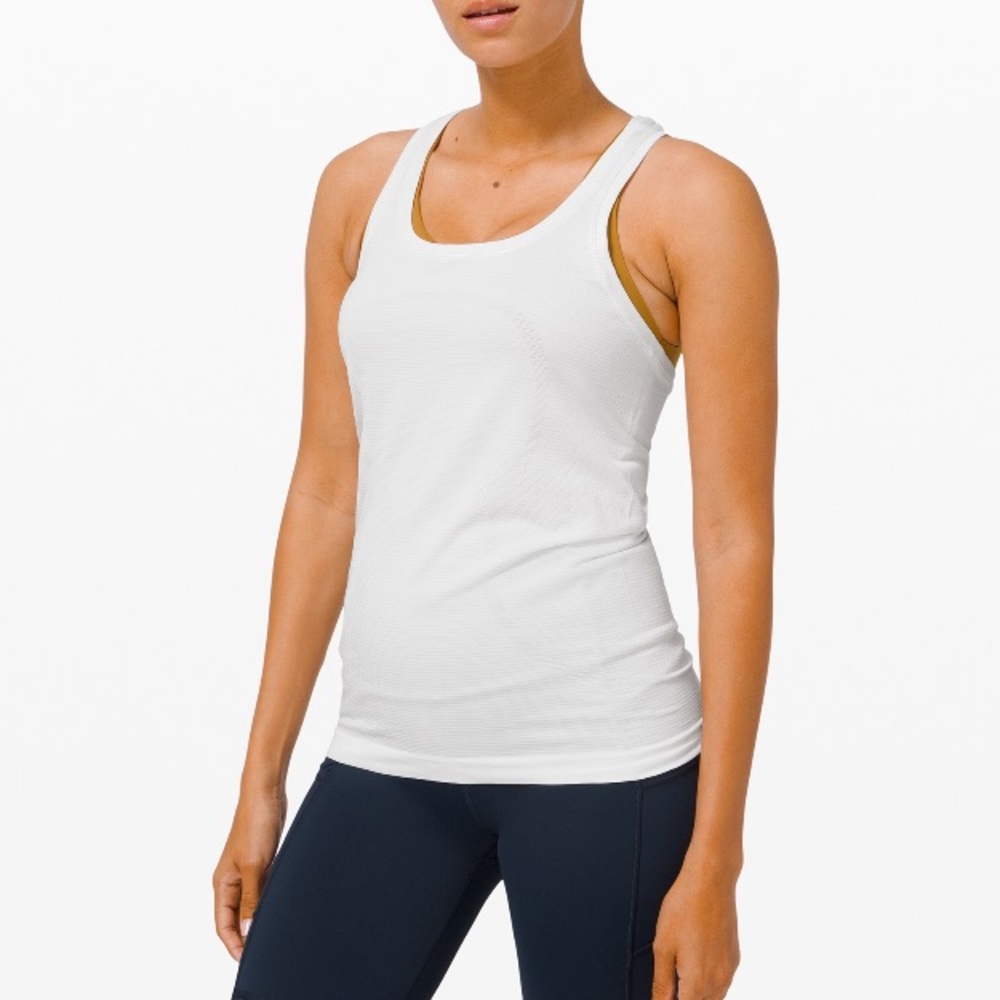 Lululemon tank🍋